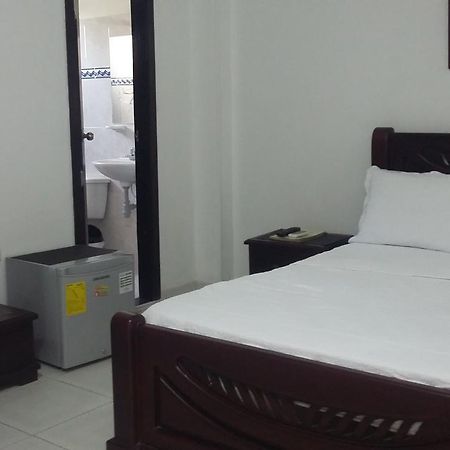 Hotel La Vieja Sara فاليدوبار المظهر الخارجي الصورة